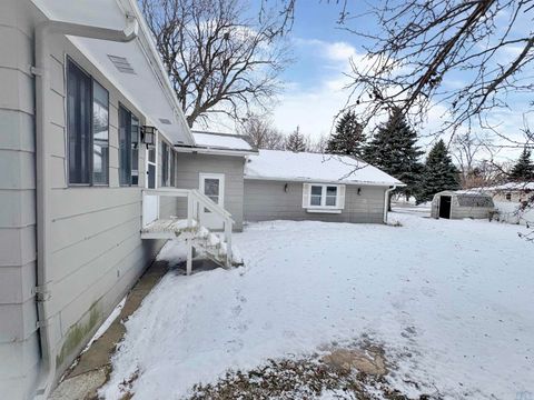 Tiny photo for 1301 14th St, Sheldon, IA 51201 (MLS # 831282)