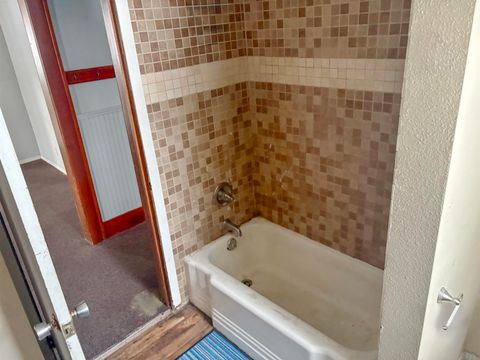 Tiny photo for 1301 14th St, Sheldon, IA 51201 (MLS # 831282)