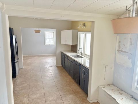 Tiny photo for 1301 14th St, Sheldon, IA 51201 (MLS # 831282)