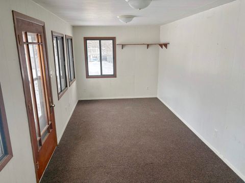 Tiny photo for 1301 14th St, Sheldon, IA 51201 (MLS # 831282)