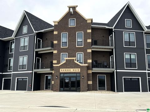 Tiny photo for 1311 Canal Court SE, Orange City, IA 51041 (MLS # 827733)