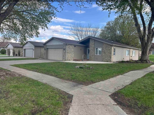 2210 E 6TH ST, SHELDON, IA 51201 - Image b281cdb059bc0d17e5604ecd6c3084eb/38933764