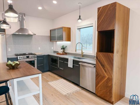 Tiny photo for 1002 Abby Rd, Alton, IA 51003 (MLS # 831080)