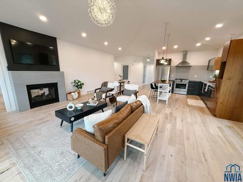 Tiny photo for 1002 Abby Rd, Alton, IA 51003 (MLS # 831080)