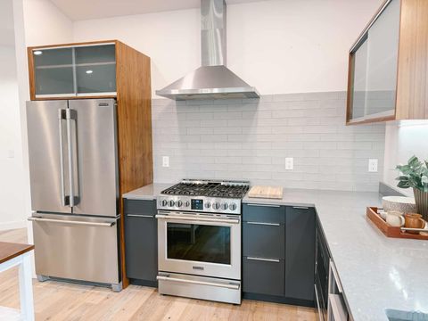 Tiny photo for 1002 Abby Rd, Alton, IA 51003 (MLS # 831080)