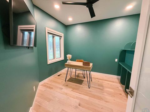 Tiny photo for 1002 Abby Rd, Alton, IA 51003 (MLS # 831080)