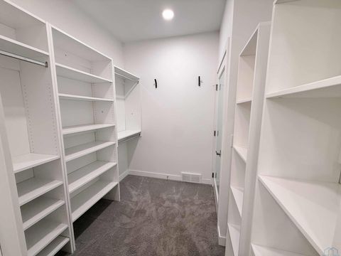 Tiny photo for 1002 Abby Rd, Alton, IA 51003 (MLS # 831080)