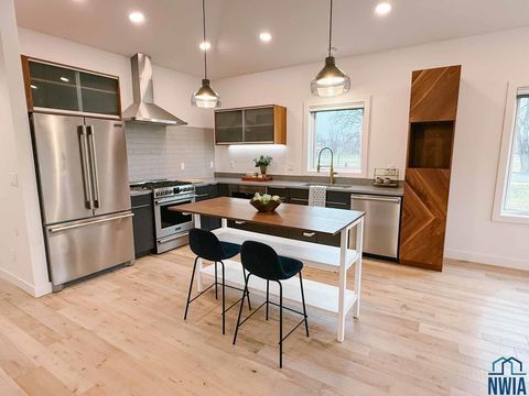 Tiny photo for 1002 Abby Rd, Alton, IA 51003 (MLS # 831080)