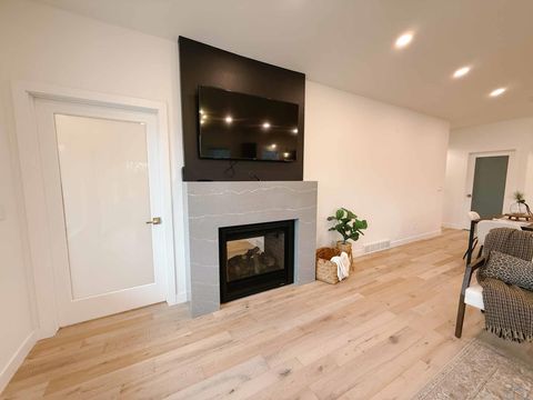 Tiny photo for 1002 Abby Rd, Alton, IA 51003 (MLS # 831080)