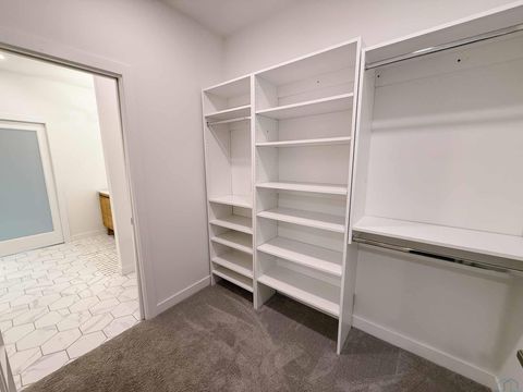 Tiny photo for 1002 Abby Rd, Alton, IA 51003 (MLS # 831080)