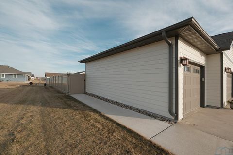 Tiny photo for 1682 5th Ave SE Ave, Sioux Center, IA 51250 (MLS # 831813)