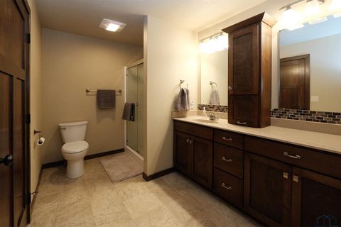 Tiny photo for 1682 5th Ave SE Ave, Sioux Center, IA 51250 (MLS # 831813)