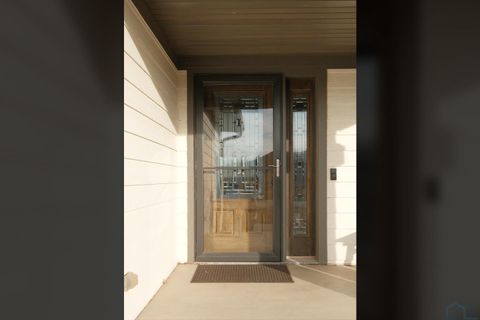 Tiny photo for 1682 5th Ave SE Ave, Sioux Center, IA 51250 (MLS # 831813)