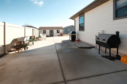Tiny photo for 1682 5th Ave SE Ave, Sioux Center, IA 51250 (MLS # 831813)