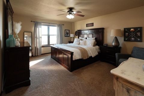 Tiny photo for 1682 5th Ave SE Ave, Sioux Center, IA 51250 (MLS # 831813)