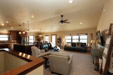 Tiny photo for 1682 5th Ave SE Ave, Sioux Center, IA 51250 (MLS # 831813)