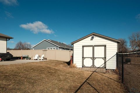 Tiny photo for 1682 5th Ave SE Ave, Sioux Center, IA 51250 (MLS # 831813)