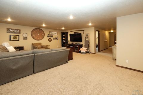 Tiny photo for 1682 5th Ave SE Ave, Sioux Center, IA 51250 (MLS # 831813)