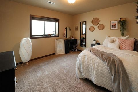 Tiny photo for 1682 5th Ave SE Ave, Sioux Center, IA 51250 (MLS # 831813)