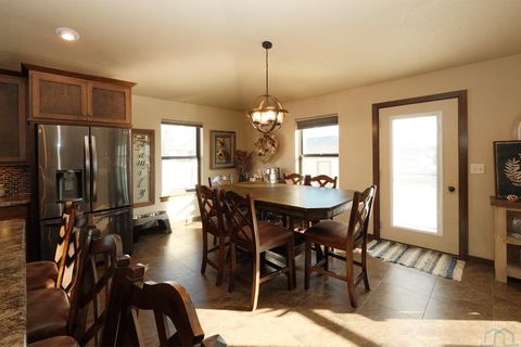 Tiny photo for 1682 5th Ave SE Ave, Sioux Center, IA 51250 (MLS # 831813)