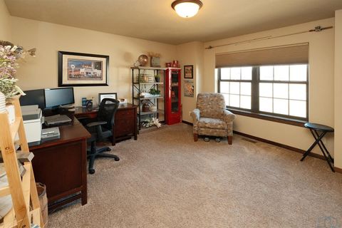 Tiny photo for 1682 5th Ave SE Ave, Sioux Center, IA 51250 (MLS # 831813)