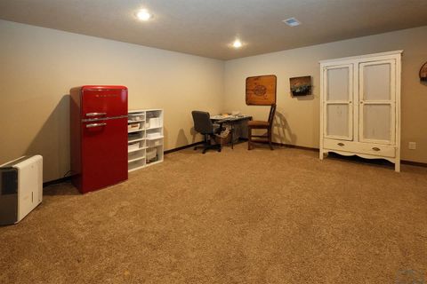 Tiny photo for 1682 5th Ave SE Ave, Sioux Center, IA 51250 (MLS # 831813)