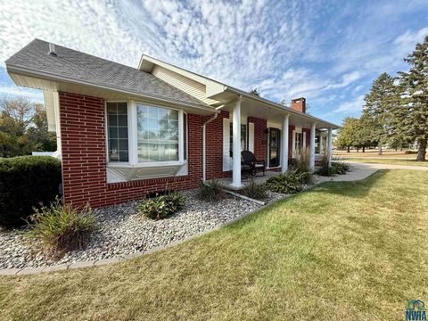Tiny photo for 504 Iowa Ave SW Ave, Orange City, IA 51041 (MLS # 830478)