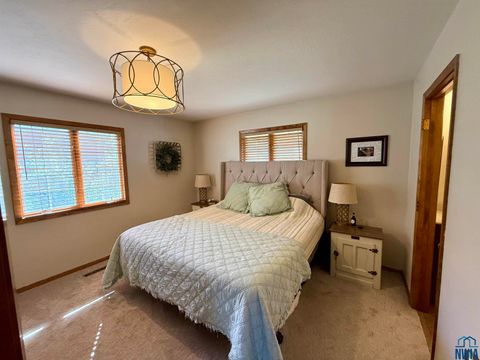 Tiny photo for 504 Iowa Ave SW Ave, Orange City, IA 51041 (MLS # 830478)