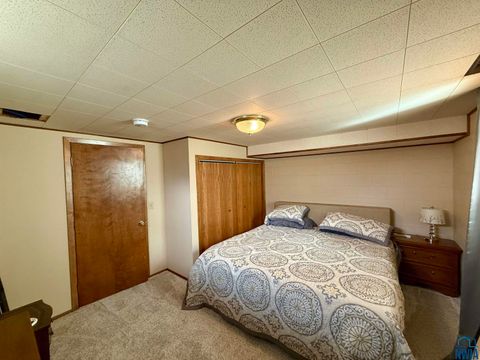 Tiny photo for 504 Iowa Ave SW Ave, Orange City, IA 51041 (MLS # 830478)