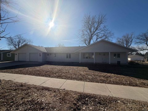 Photo of 408 Grove Street, Boyden, IA 51234 (MLS # 831830)