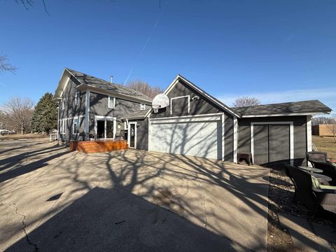 Tiny photo for 401 Iowa Ave SW Ave, Orange City, IA 51041 (MLS # 832217)