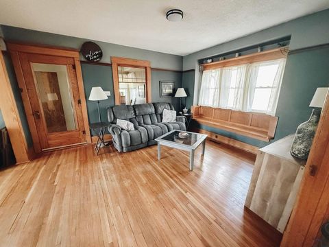 Tiny photo for 401 Iowa Ave SW Ave, Orange City, IA 51041 (MLS # 832217)