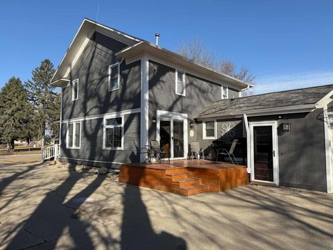 Tiny photo for 401 Iowa Ave SW Ave, Orange City, IA 51041 (MLS # 832217)