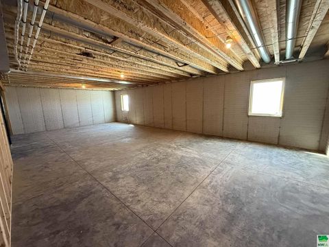 Tiny photo for 1616 14th St SE St, Orange City, IA 51041 (MLS # 826855)