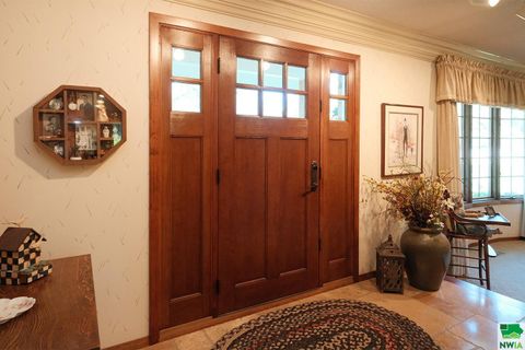 Tiny photo for 528 5th Ave SE Ave, Sioux Center, IA 51250 (MLS # 829953)