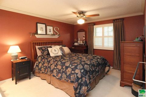 Tiny photo for 528 5th Ave SE Ave, Sioux Center, IA 51250 (MLS # 829953)