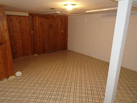 Tiny photo for 612 5th Street, Sheldon, IA 51201 (MLS # 829212)