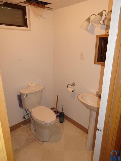 Tiny photo for 612 5th Street, Sheldon, IA 51201 (MLS # 829212)