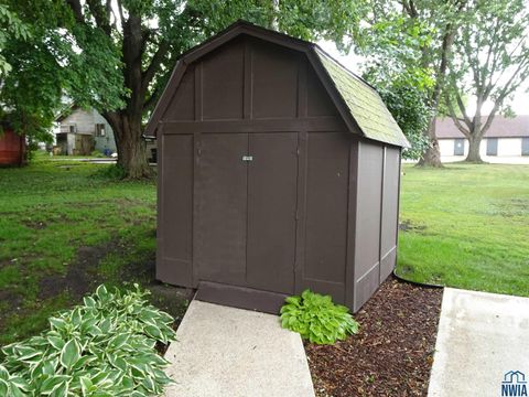 Tiny photo for 612 5th Street, Sheldon, IA 51201 (MLS # 829212)