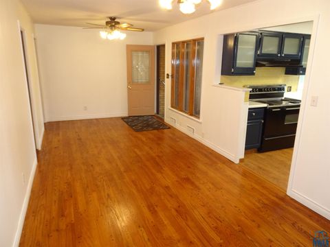 Tiny photo for 612 5th Street, Sheldon, IA 51201 (MLS # 829212)