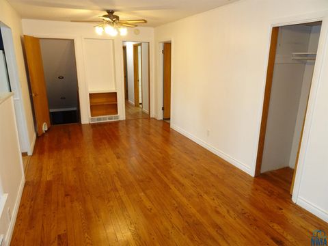 Tiny photo for 612 5th Street, Sheldon, IA 51201 (MLS # 829212)