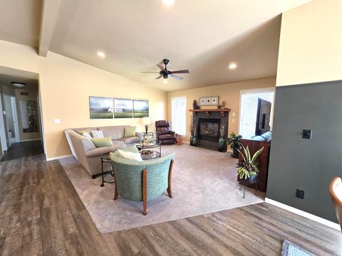 Tiny photo for 305 Juneau Ave SE Ave, Orange City, IA 51041 (MLS # 832228)