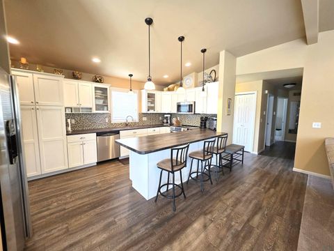 Tiny photo for 305 Juneau Ave SE Ave, Orange City, IA 51041 (MLS # 832228)