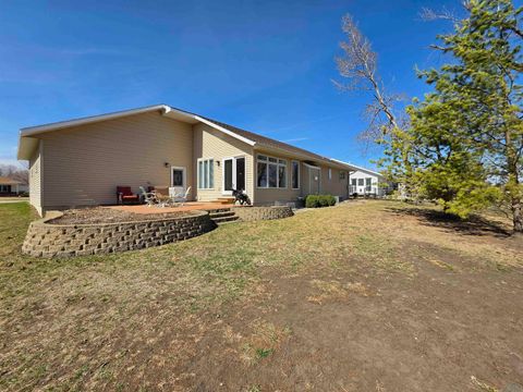 Tiny photo for 305 Juneau Ave SE Ave, Orange City, IA 51041 (MLS # 832228)