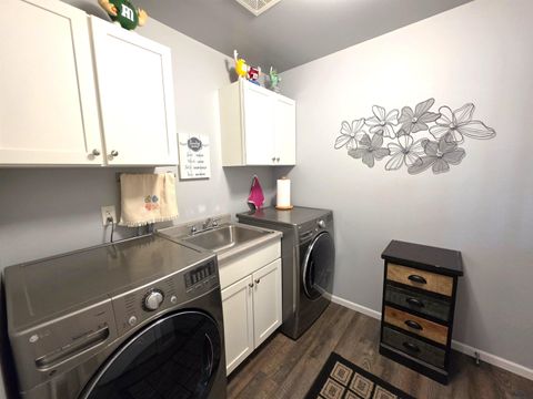 Tiny photo for 305 Juneau Ave SE Ave, Orange City, IA 51041 (MLS # 832228)