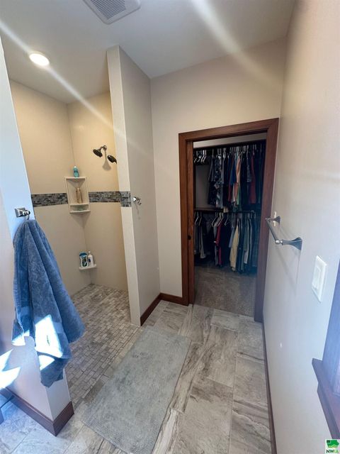 Tiny photo for 750 Larkspur Way, Sheldon, IA 51201 (MLS # 825988)