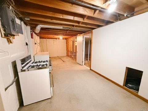 Tiny photo for 412 5th St NE St, Orange City, IA 51041 (MLS # 831416)