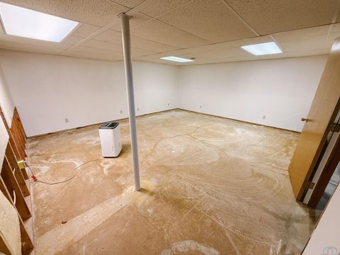 Tiny photo for 412 5th St NE St, Orange City, IA 51041 (MLS # 831416)