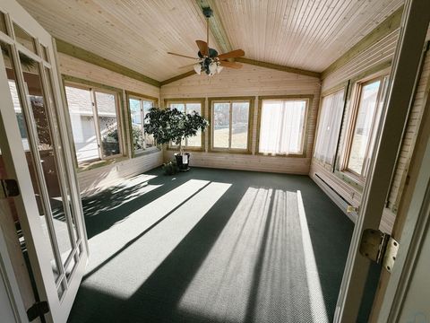 Tiny photo for 412 5th St NE St, Orange City, IA 51041 (MLS # 831416)