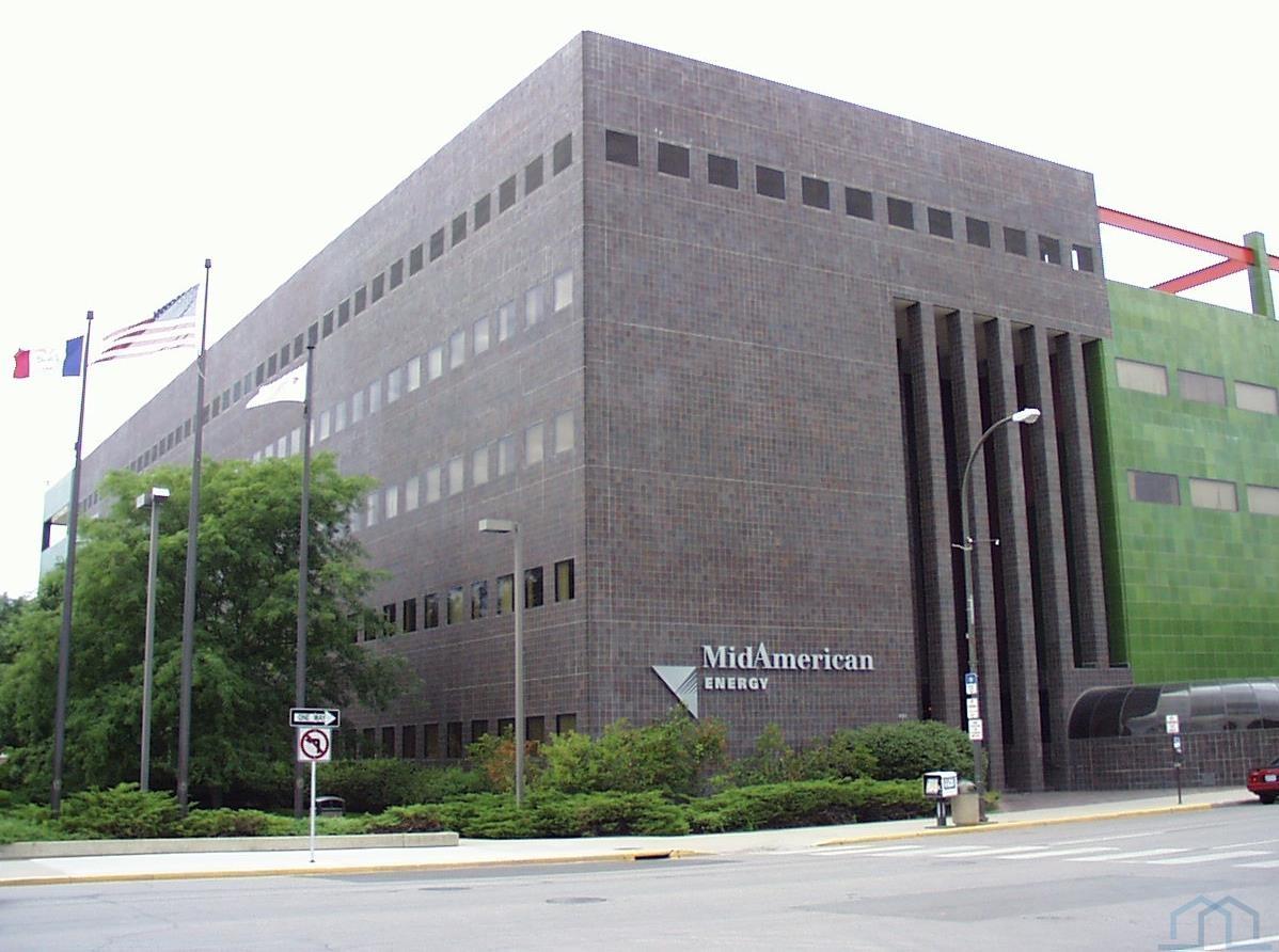 Photo 1 of 34 — 401 Douglas Street 400, Sioux City, IA 51101